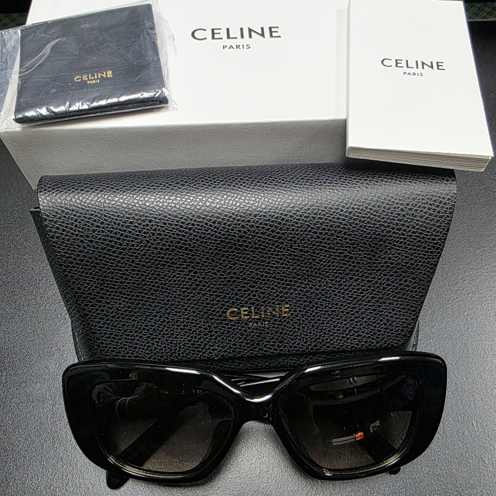Celine TRIOMPHE CL40216U. Mint Condition